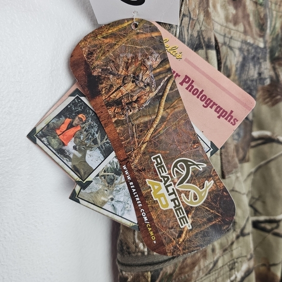Cabela's Realtree Women's Camo Cargo Pants Hunting Hiking Camping NWT - Picture 4 of 14